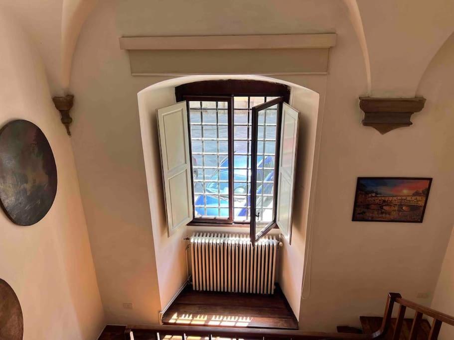 Ponte Vecchio Cozy Oltrarno Apartamento